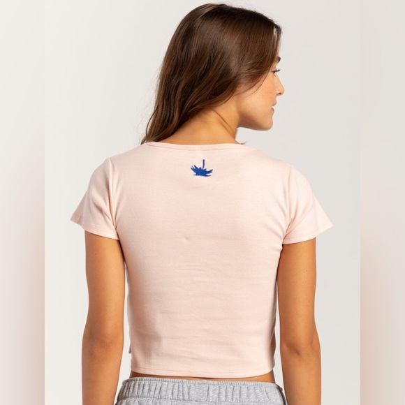 NWT - RVCA Paradise Womens Baby Tee - Various Sizes - Picture 2 of 4